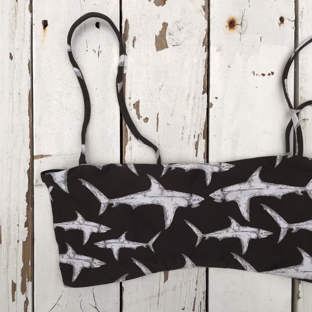 ❣️HOST PICK❣️ Boys + Arrows Hood Fish Shark Bikini Top - Picture 5 of 9
